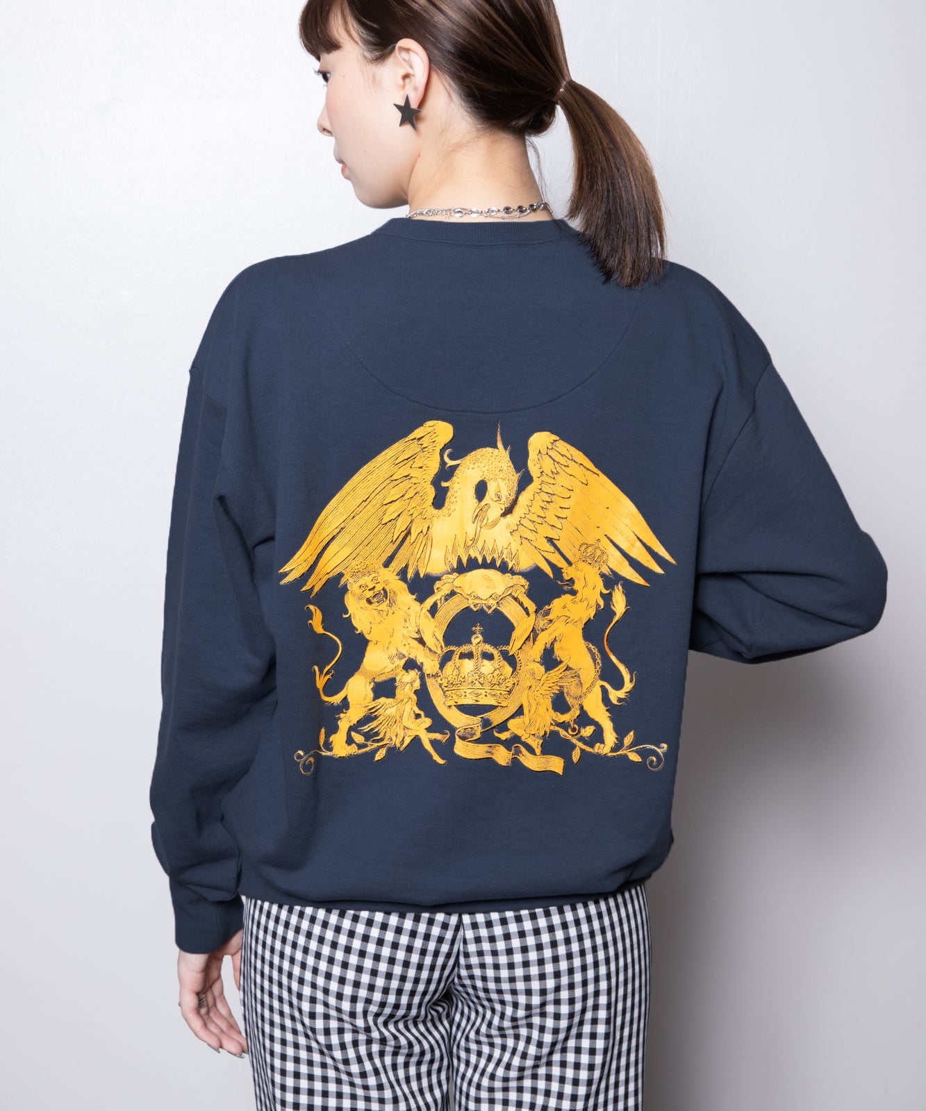 QUEEN Crewneck Sweatshirts