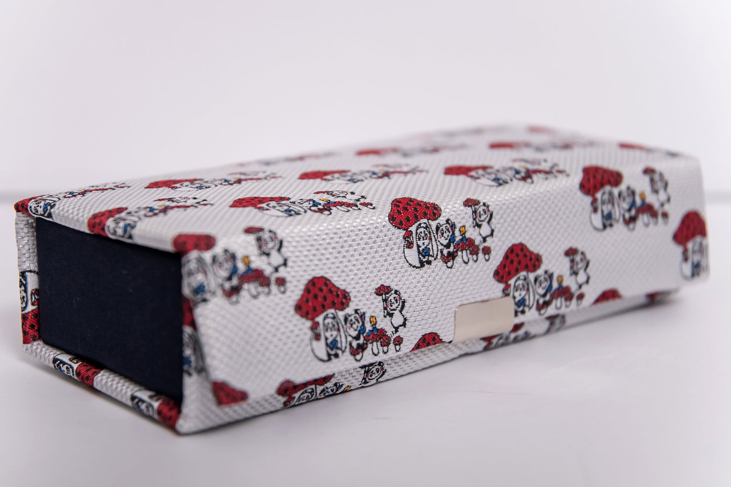 RUNE眼鏡ケース：ホワイト