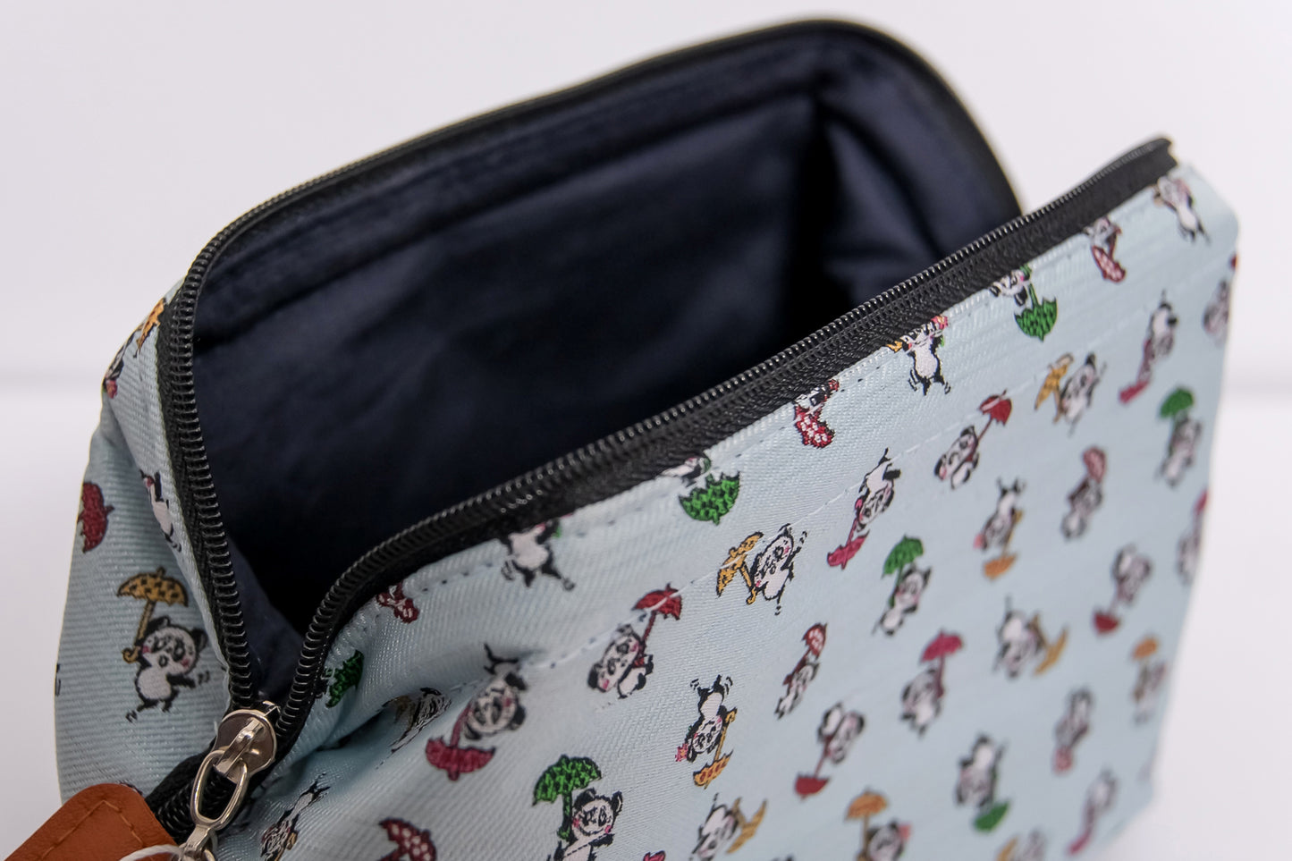 RUNEポーチ：ペールブルー